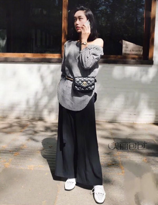 作为一个时髦女人 怎么能没有一只香奈儿腰包？
