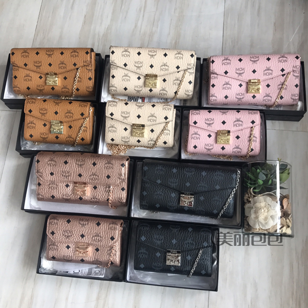 2019年夏天背什么迷你包？时髦女孩都选了这17款