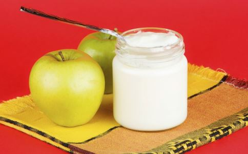 苹果牛奶减肥法复食吃什么_苹果和牛奶减肥吃完后有什么反应_苹果牛奶减肥后复食