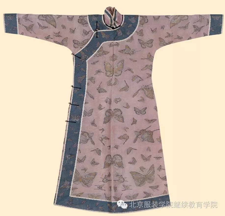 清代服饰特点及折射的社会现实_清代服饰特点及文化影响_清代服饰特点