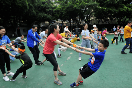 运动会报道稿70字_运动会的报道稿100字_运动会报道的稿子