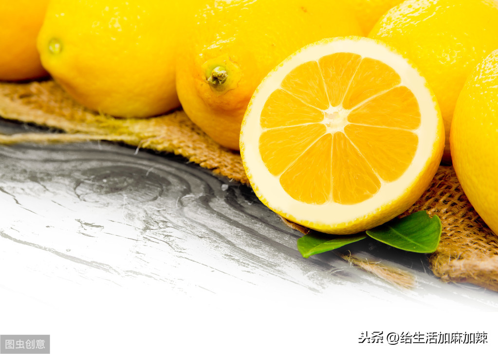 柠檬美白祛斑的方法_柠檬祛斑的最便捷方法_柠檬祛斑美白方法有用吗