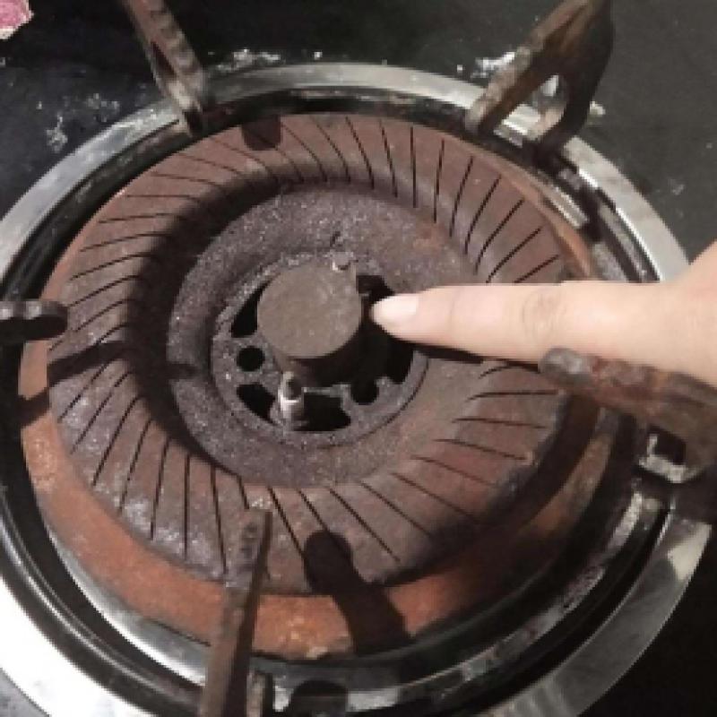 燃气灶没有火花怎么回事_煤气灶没有火花_天然气灶有火花没气