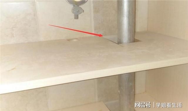 燃气管包在橱柜里做什么样的门_橱柜包煤气管效果图_橱柜包燃气管道