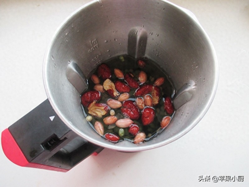 红枣豆浆的功效与作用_红枣豆浆功效作用与禁忌_红枣豆浆功效作用是什么