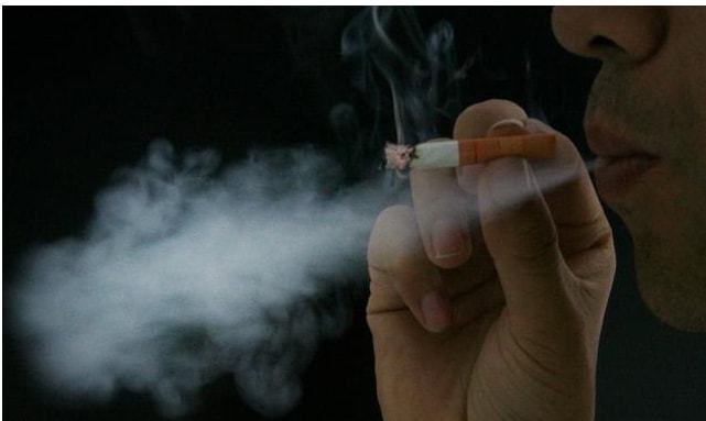电子烟与传统香烟哪个危害更大_香烟危害是电子烟的几倍_传统香烟与电子烟的毒性研究