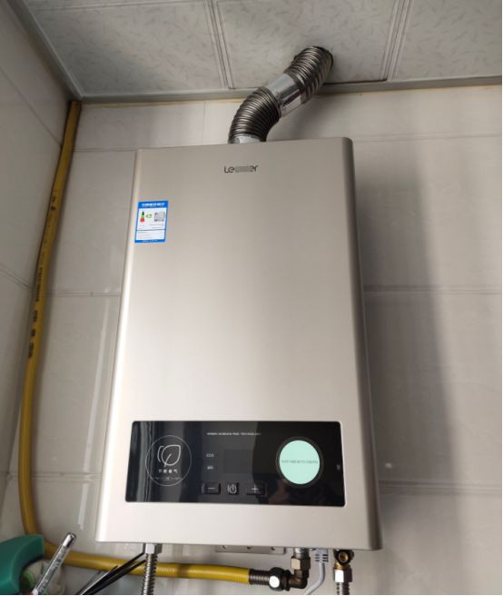 燃气热水器打不着火原因和处理方法_燃气热水器起火_燃气热水器起火后马上停火了