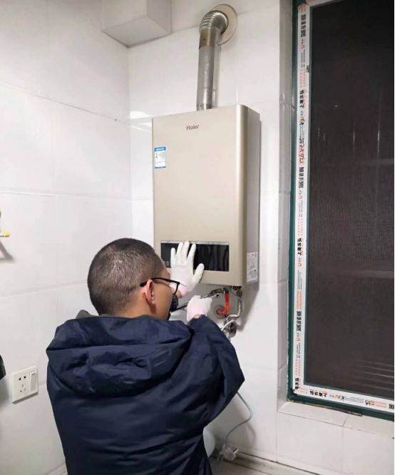 燃气热水器起火后马上停火了_燃气热水器起火_燃气热水器打不着火原因和处理方法