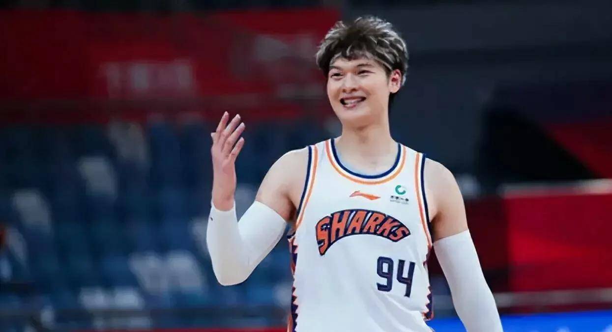 cba季后赛决赛g2赛前训练：辽宁vs广东_辽宁季后赛_辽宁广东季后赛交战史
