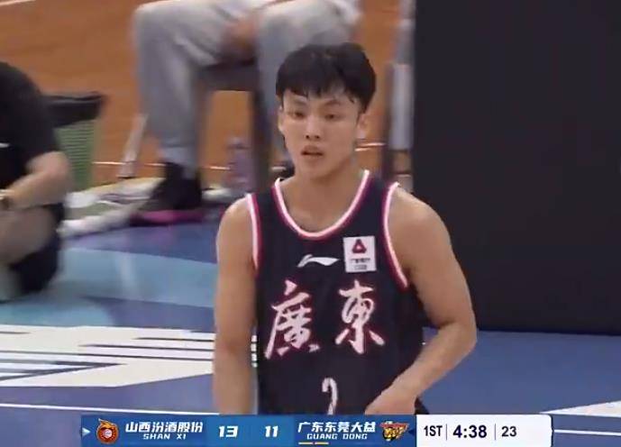 cba季后赛决赛g2赛前训练：辽宁vs广东_辽宁广东季后赛交战史_季后赛辽宁对广东
