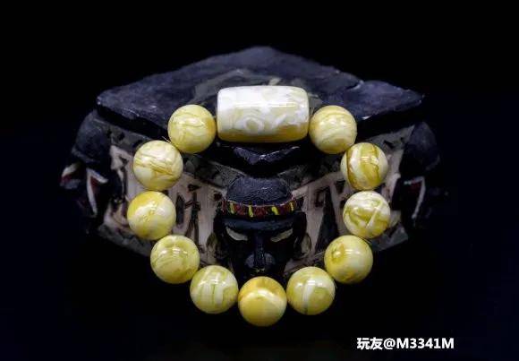 变色手串盘玩蜜蜡过程图片_蜜蜡手串盘玩变色过程_变色蜜蜡多少钱