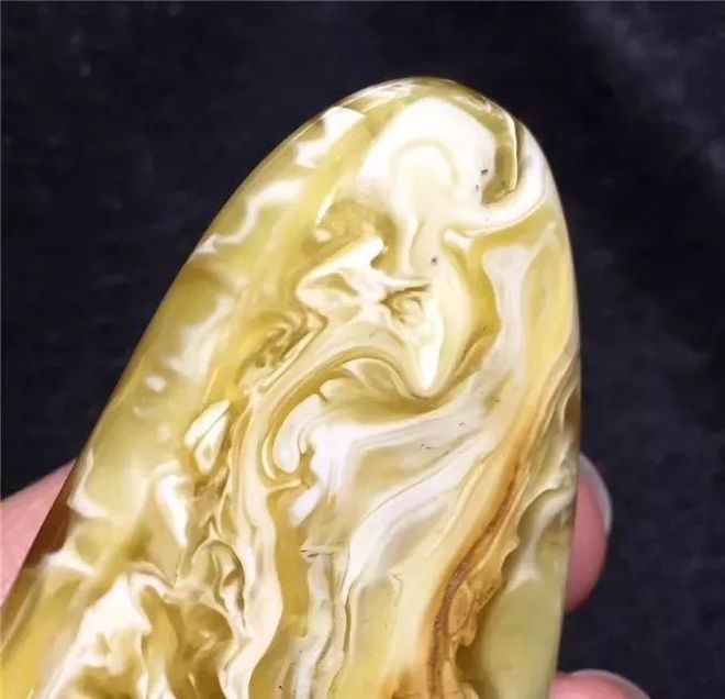 变色手串盘玩蜜蜡过程视频_变色手串盘玩蜜蜡过程图片_蜜蜡手串盘玩变色过程