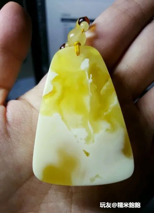 变色手串盘玩蜜蜡过程图片_蜜蜡手串盘玩变色过程_变色手串盘玩蜜蜡过程视频