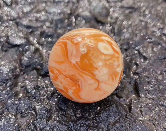 蜜蜡手串盘玩变色过程_变色手串盘玩蜜蜡过程图片_变色手串盘玩蜜蜡过程视频