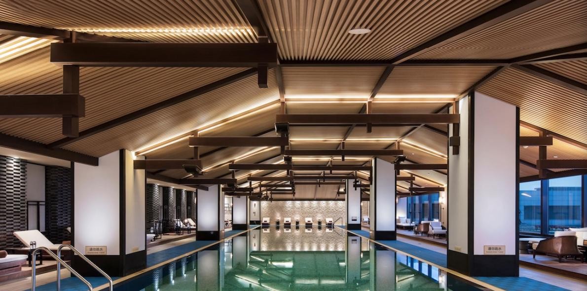 盘点国内最具特色的20个五星级酒店泳池设计