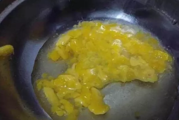 用假鸡蛋做手工_制作假鸡蛋视频_假鸡蛋的制作