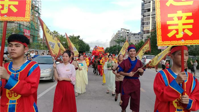 婚妙礼节服装均中式  古典婚礼在广西防城港市惊艳亮相