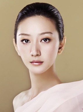 2013春季打造淡雅新娘妆容1
