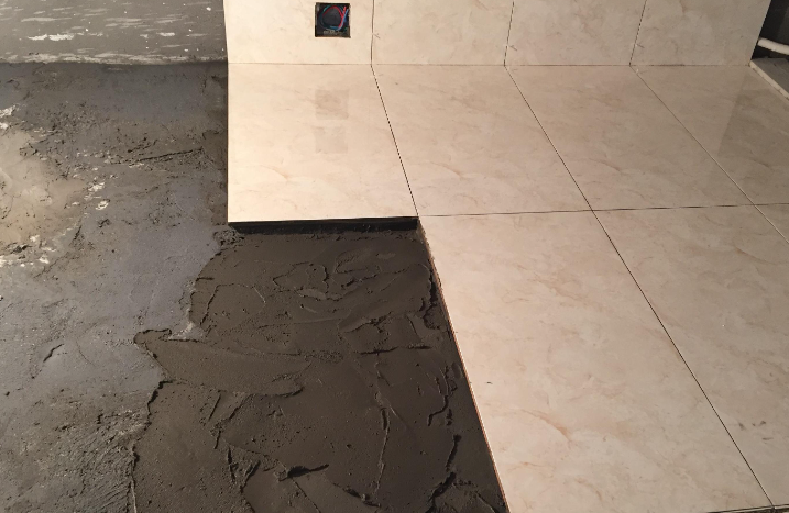 房间铺多大的地砖好_卧室地板砖贴多大规格_卧室地板砖多大的好看