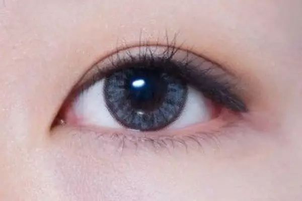 淡妆眼线笔_化淡妆眼线的画法_淡妆眼线怎么画