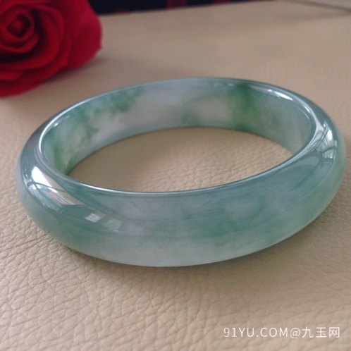 满绿的手镯价格_满绿手镯多少钱一个_满绿手镯价格