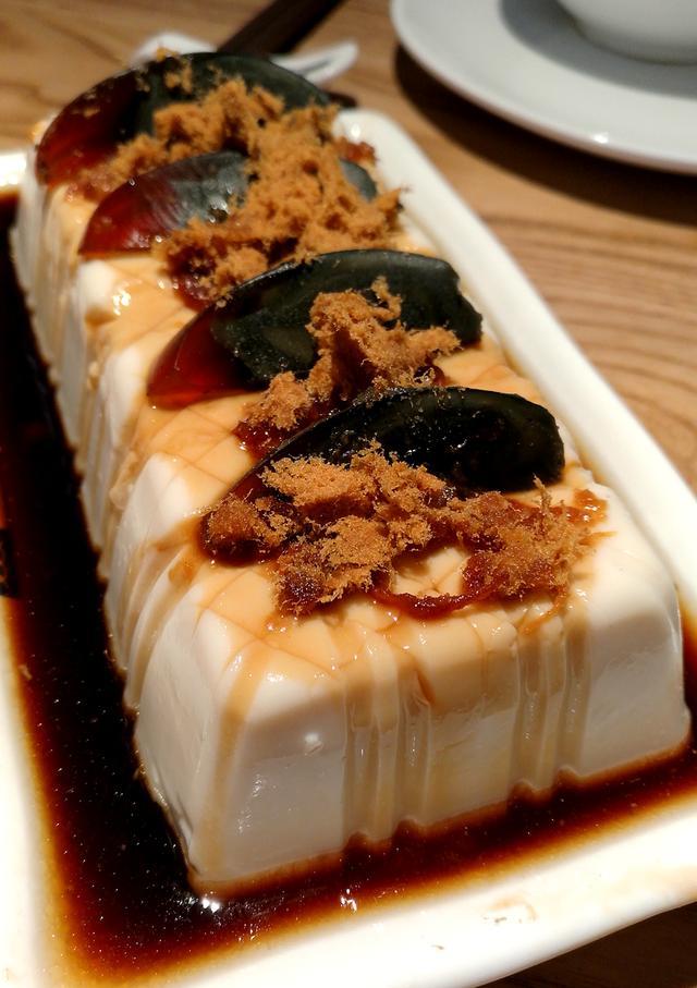 福州这家餐厅居然用深海鱼来做烤鱼！