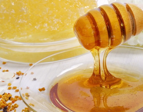 护肤蜂蜜功效是什么_护肤蜂蜜功效和作用_蜂蜜护肤功效