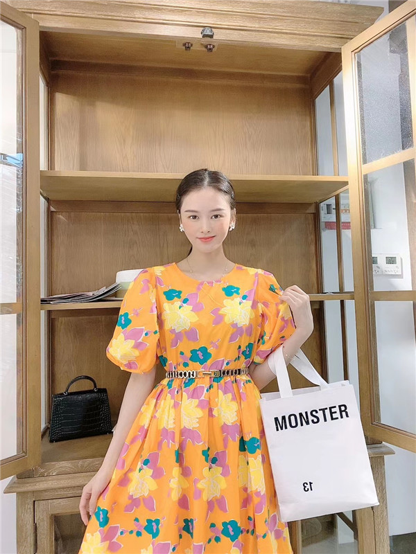 微商代理一件代发，女装一手货源款式时尚