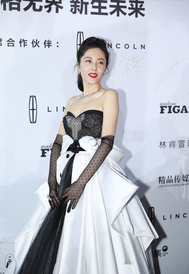 黑天鹅妆容图片_天鹅妆容图片黑色_天鹅妆容图片黑暗