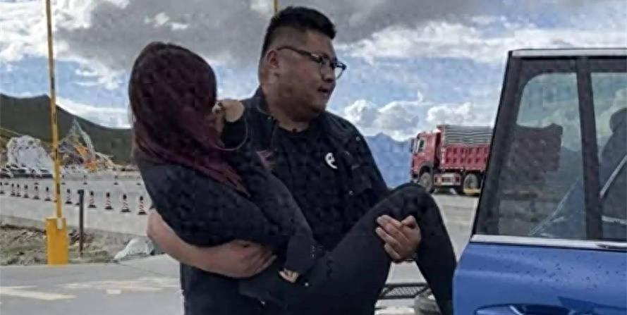 网络红人化妆视频_网红化妆录视频的软件_网红化妆教程