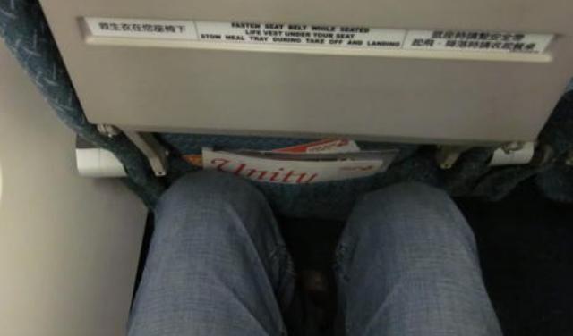 飞机卫生间在地面可以用么_飞机上的卫生间不会用_卫生飞机间会用上消毒液吗