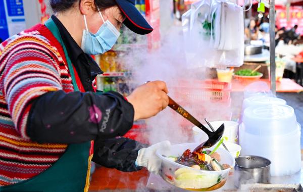 烧烤加盟店10大<a href=http://www.pinpaiworld.cn target=_blank class=infotextkey>品牌加盟</a>费_烧烤加盟店排行_烧烤加盟店