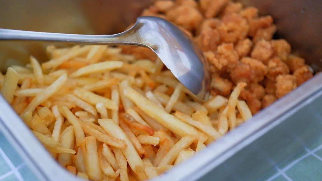 味多美布朗尼蛋糕图片_布丁味的牛奶_味多美 牛奶布丁